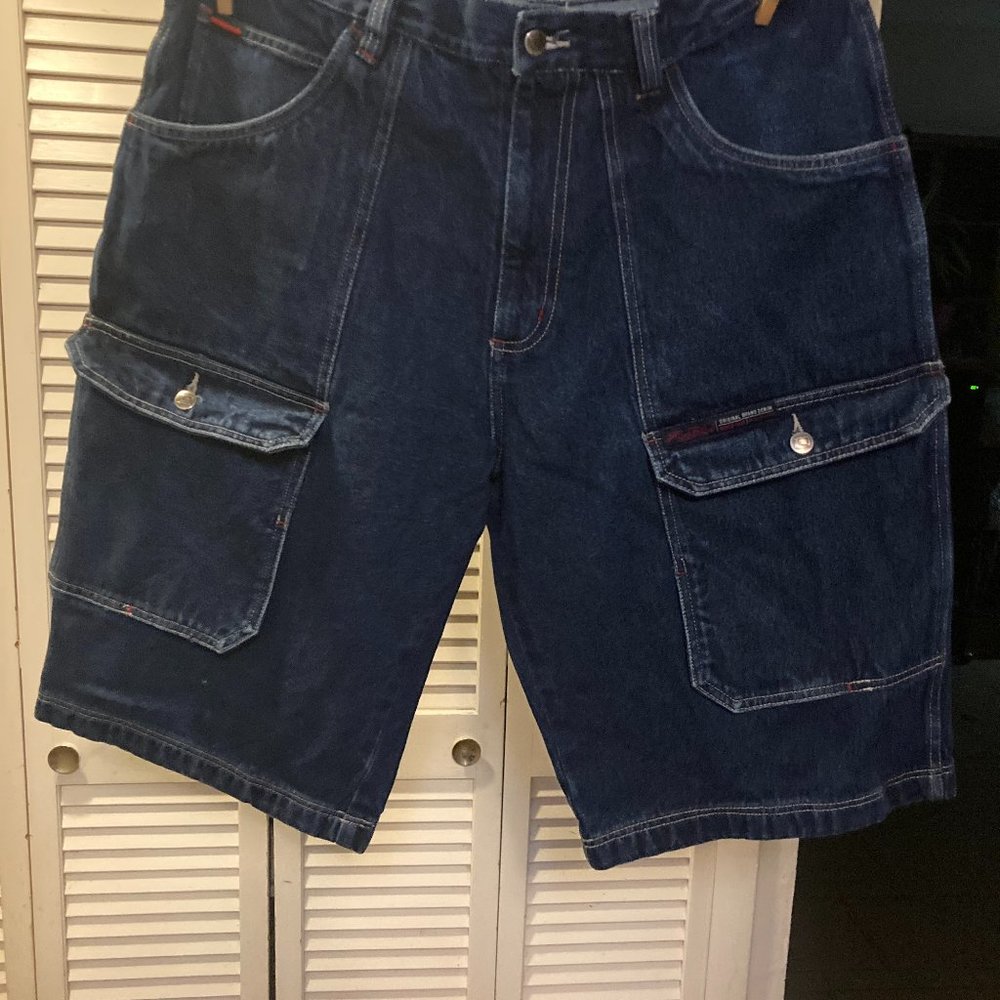 FUBU BRAND JEAN SHORTS EXCELLENT CONDITION 38 WAIST